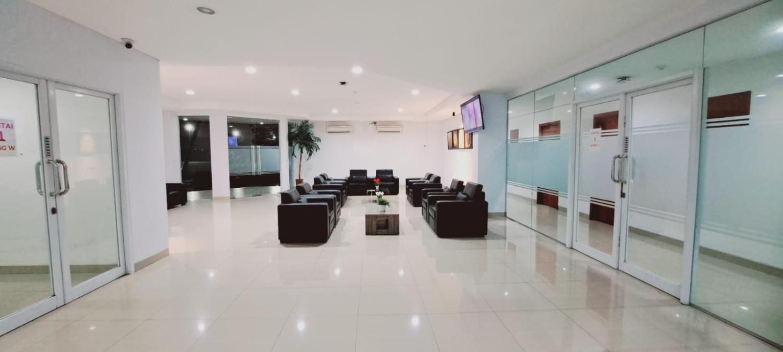 Tos Hotel & Convention Center Tangerang Powered By Archipelago Exterior photo